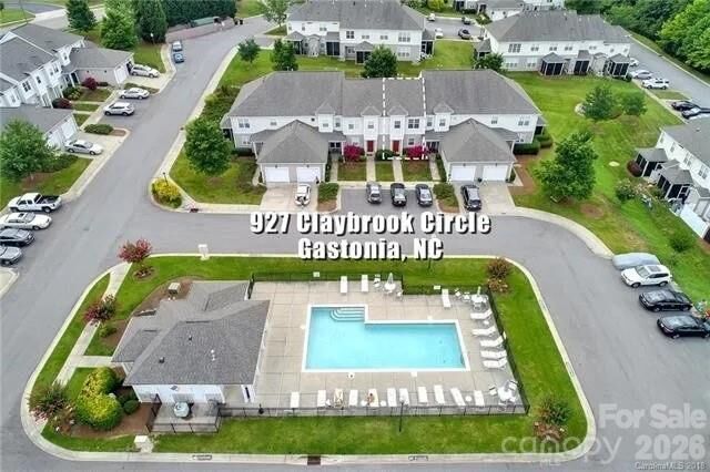 Property Photo:  927 Claybrook Circle  NC 28054 