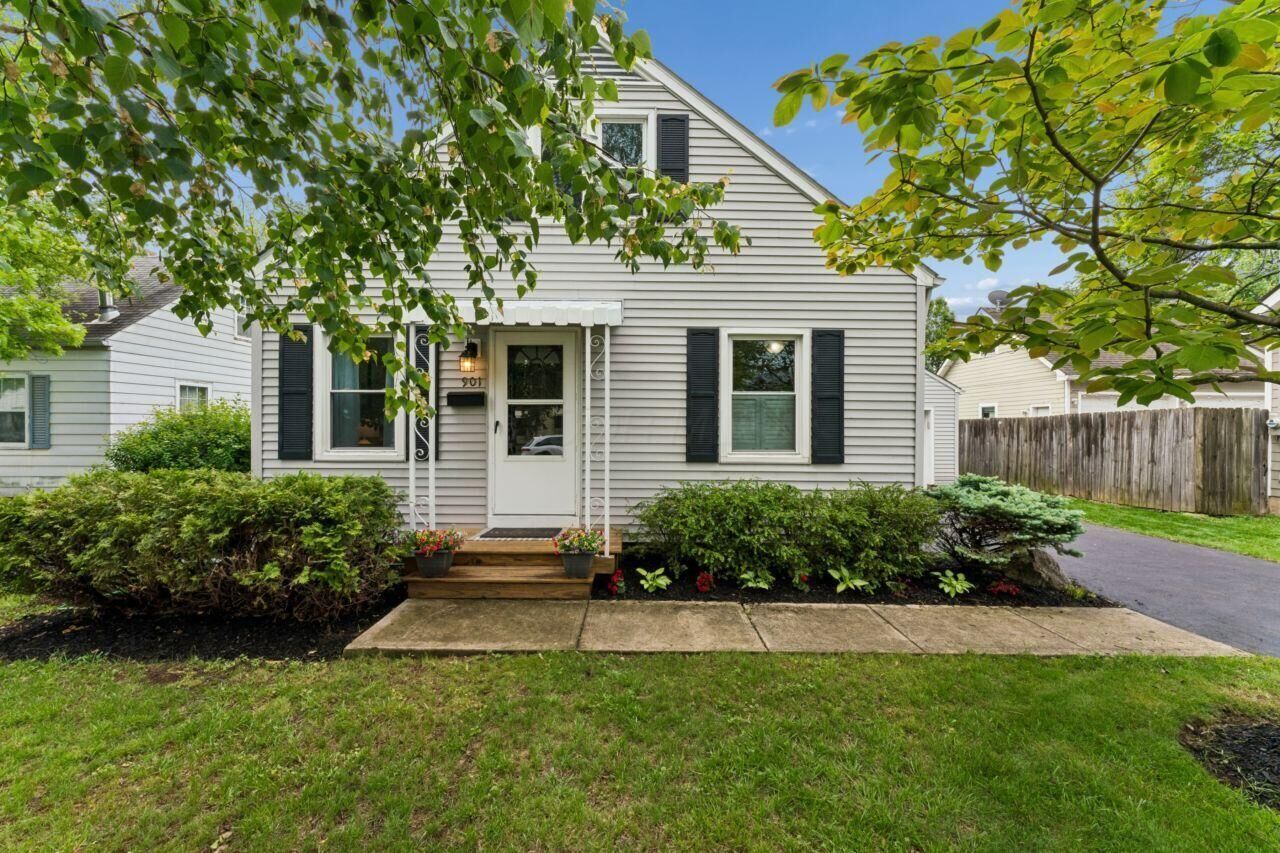 Property Photo:  901 W 11th Avenue  OH 43212 