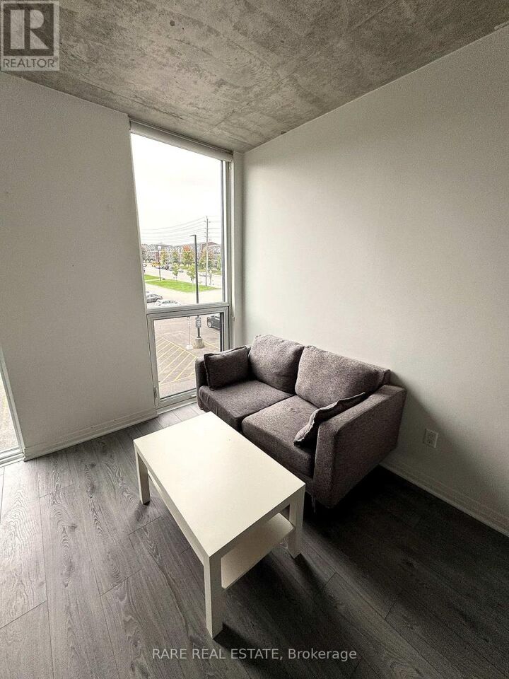 Property Photo:  1900 Simcoe Street North 224  ON L1G 4Y3 