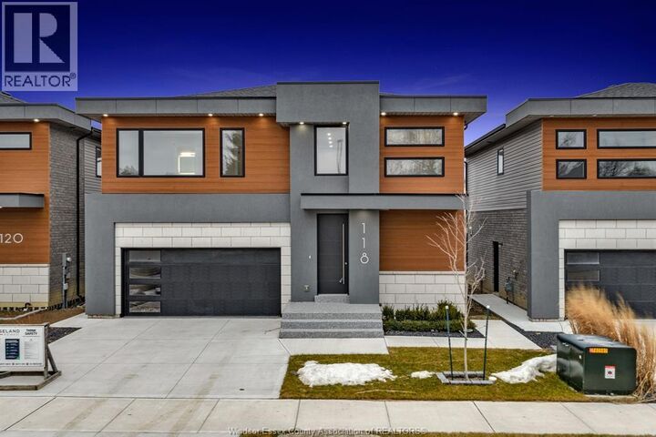 Property Photo:  118 Bear Street  ON N8M 0A9 