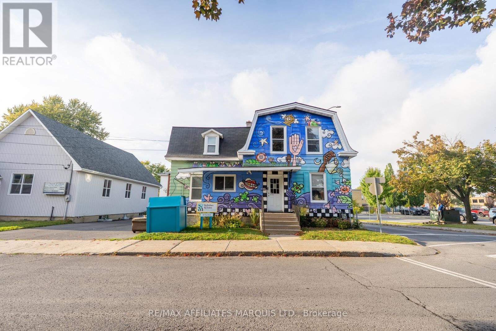 Property Photo:  101 Third Street West  ON K6J 2N9 