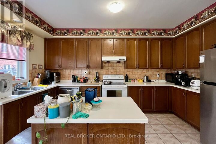 Property Photo:  59 Palisade Crescent  ON L4S 2H9 