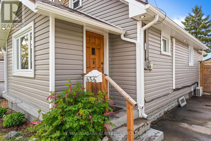 Property Photo:  656 Steele Street  ON L3K 4Y9 