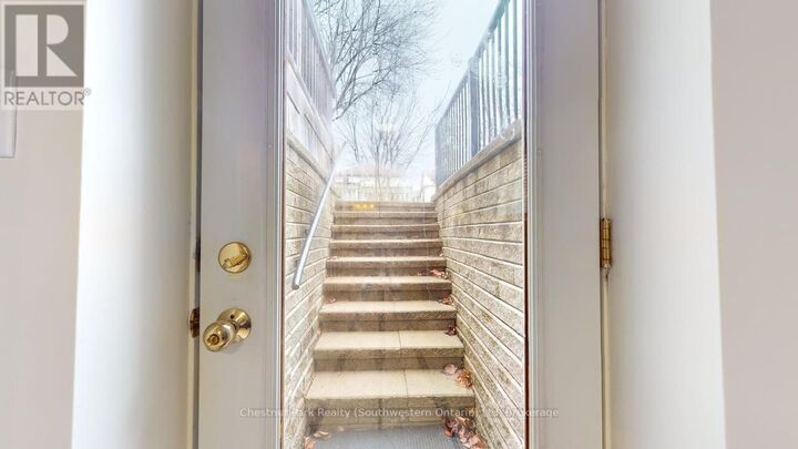 Property Photo:  22 Moss Place Lower  ON N1G 4V1 
