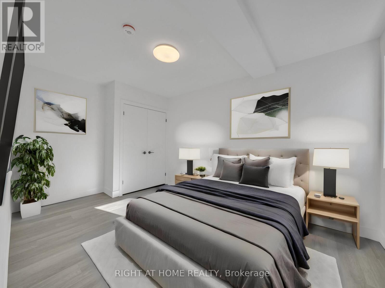 Property Photo:  1804 Drouillard Road 202  ON N8W 3X5 