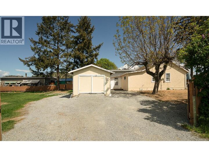 Property Photo:  302 Valley Road North  BC V1V 2G1 