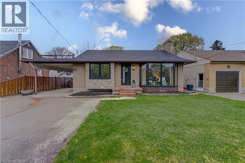 Property Photo:  51 Rosemount Drive  ON N2B 1P9 
