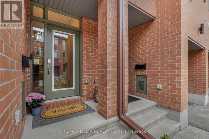 Property Photo:  576 Halo Private  ON K1C 0C7 