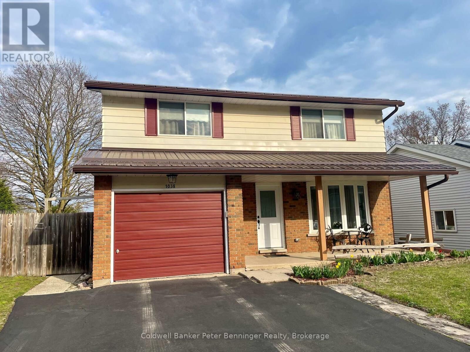 Photo de la propriété:  1038 Wellington Street  ON N0H 2C3 