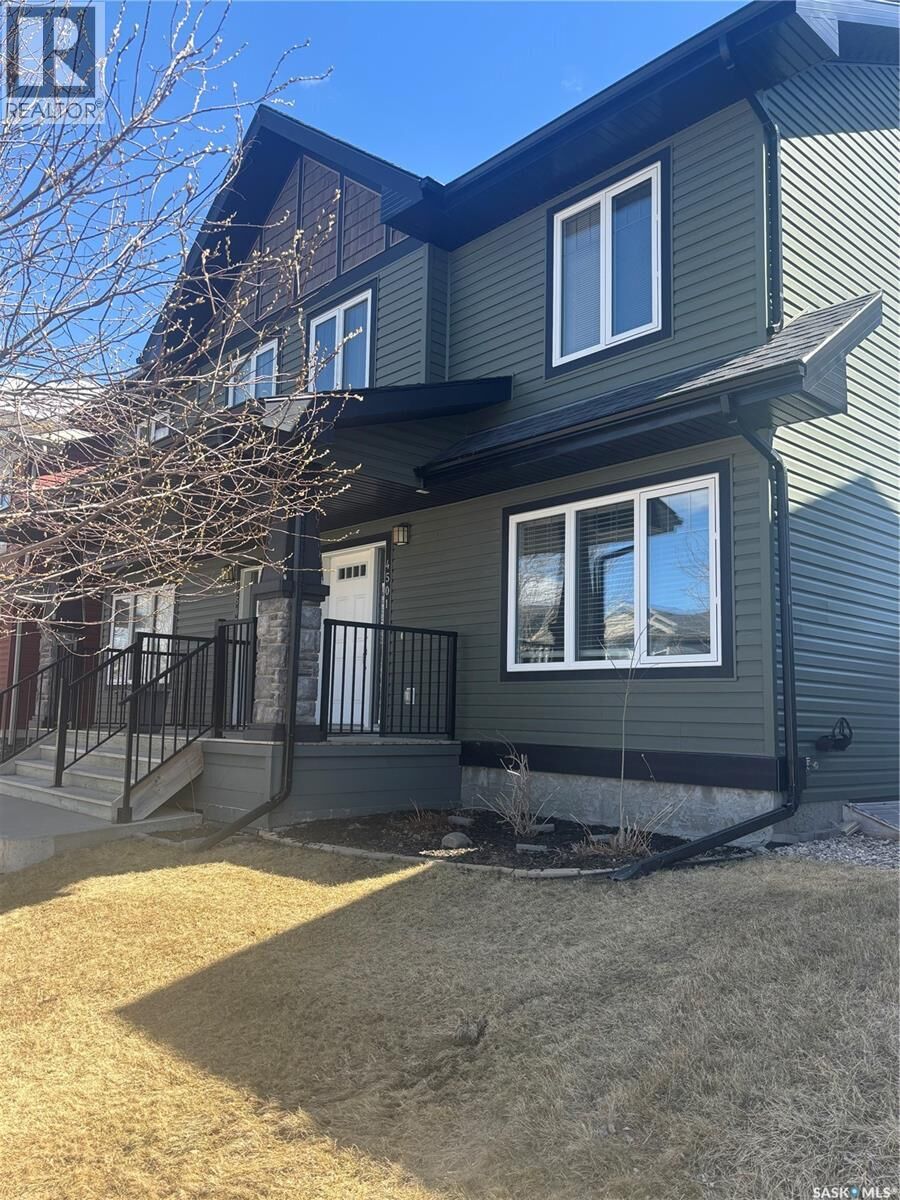 Property Photo:  4501 Green Poplar Lane E  SK S4V 3A5 