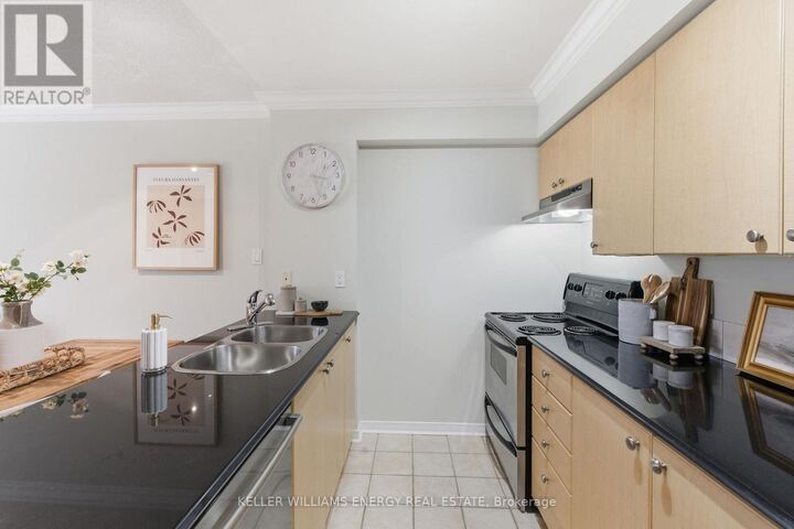 Property Photo:  90 Aspen Springs Drive 301  ON L1C 5N3 