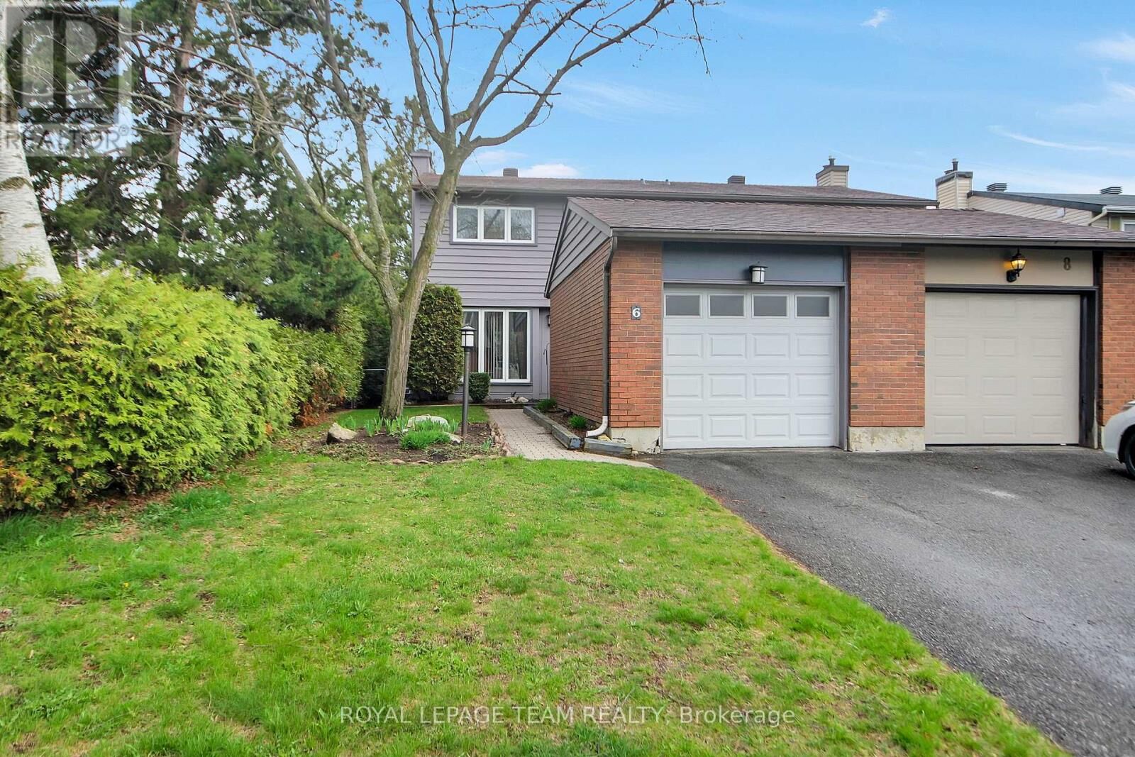 Property Photo:  6 Burnetts Grove Circle  ON K2J 1N6 