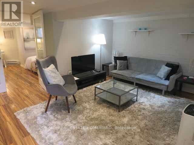 Property Photo:  175 Euclid Avenue  ON M6J 2J8 