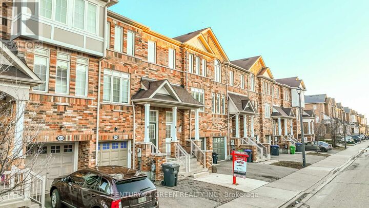 Property Photo:  449 Aspendale Crescent  ON L5W 0E7 