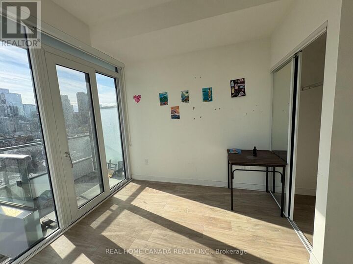 Property Photo:  121 Lower Sherbourne Street 1556  ON M5A 1Y4 