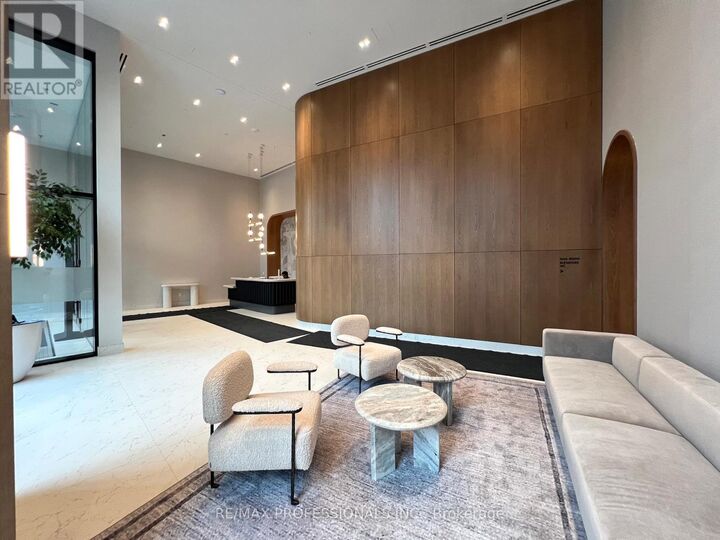 Property Photo:  1245 Dupont Street 2702  ON M6H 0G5 