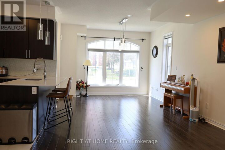 Property Photo:  1255 Bridletowne Circle 14  ON M1W 0A5 