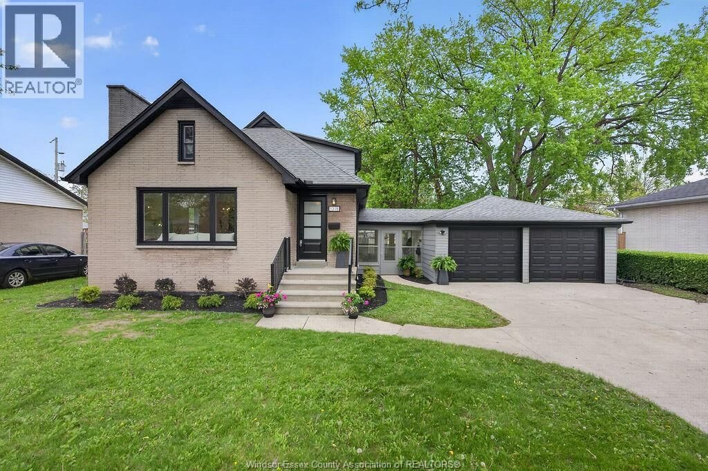 Property Photo:  1318 Virginia  ON N8S 2Z4 