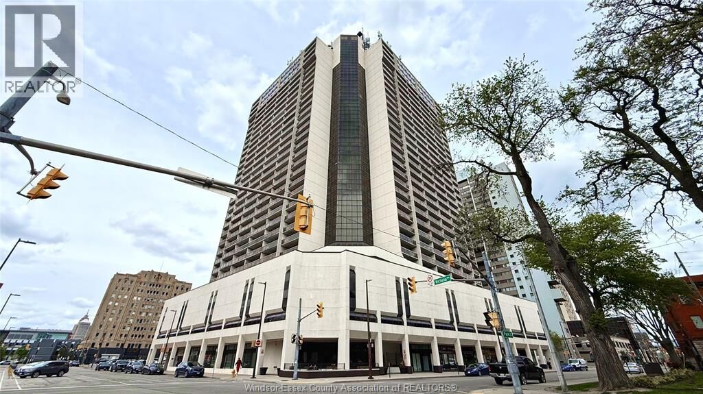 Property Photo:  150 Park Street West 2208  ON N9A 7A2 