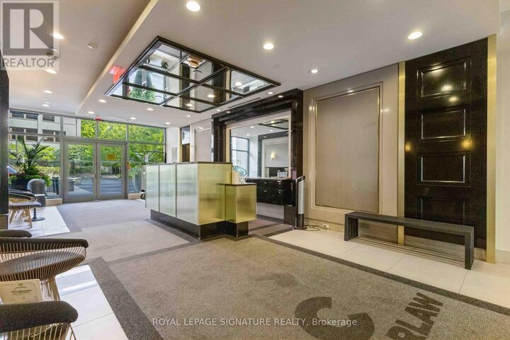 Property Photo:  1190 Dundas Street East 406  ON M4M 0C5 