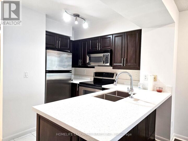 Property Photo:  219 Fort York Boulevard 606  ON M5V 1B1 