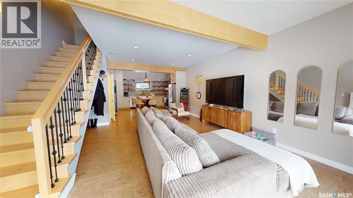 Property Photo:  4 475 L Avenue S  SK S7M 5Y6 