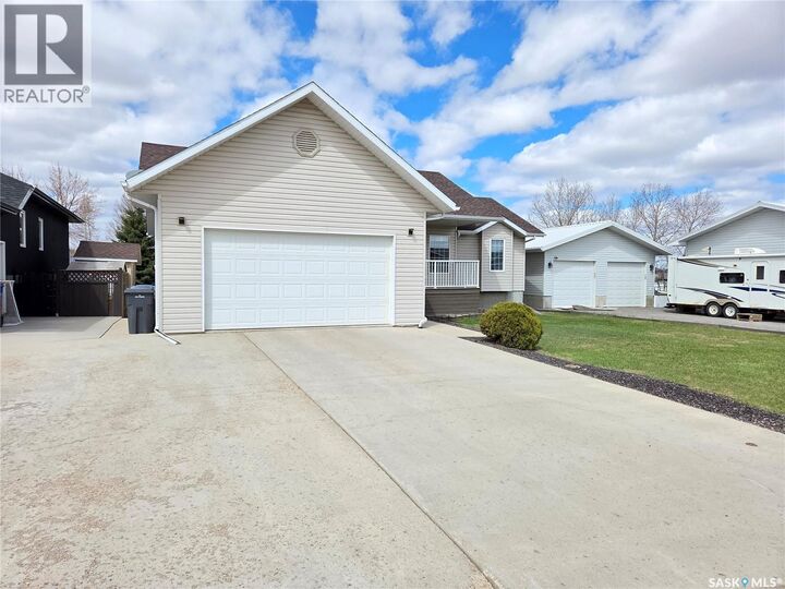Property Photo:  12 Arcola Place  SK S0C 0R0 