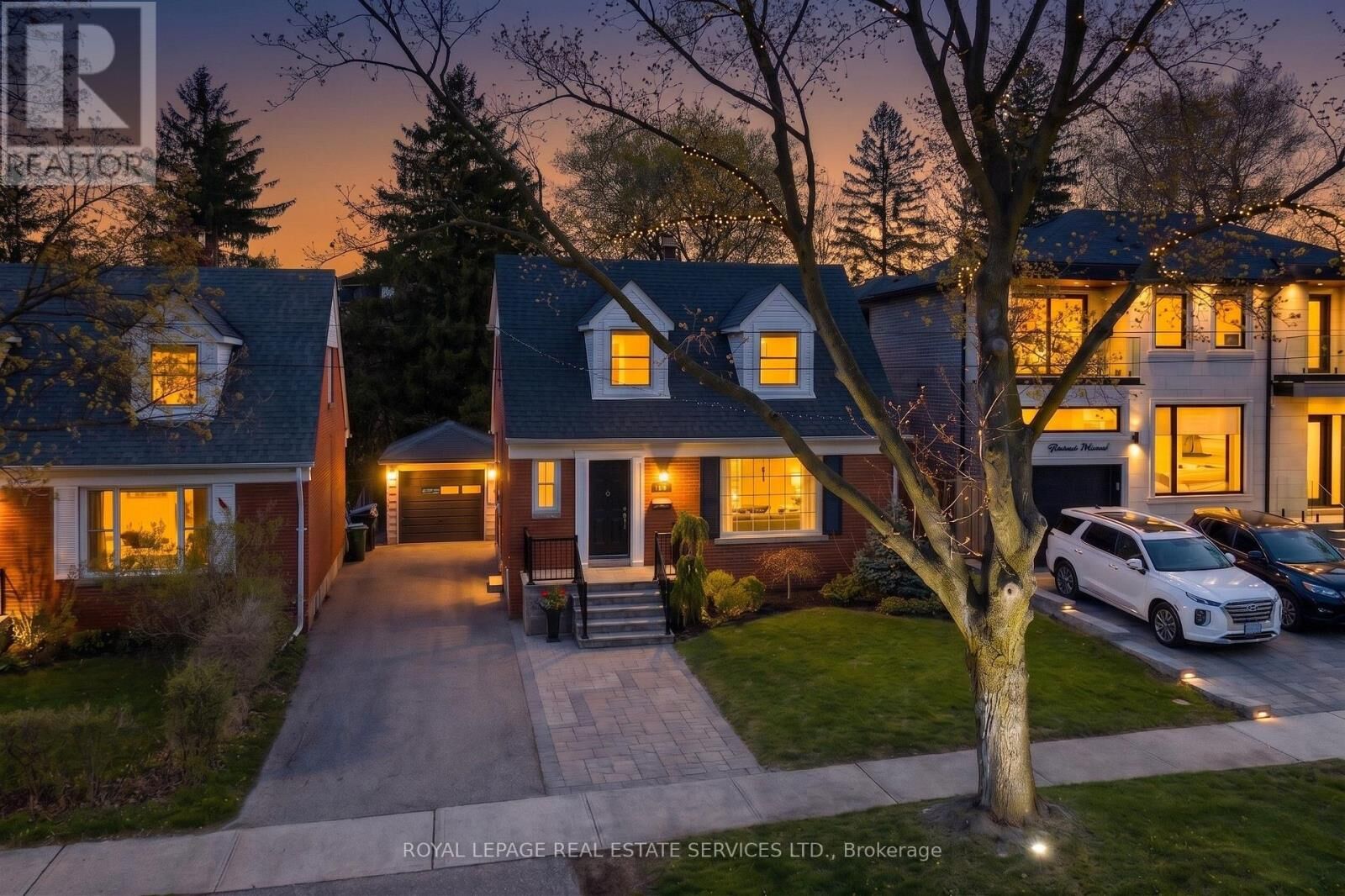 Property Photo:  196 Berry Road  ON M8Y 1W8 