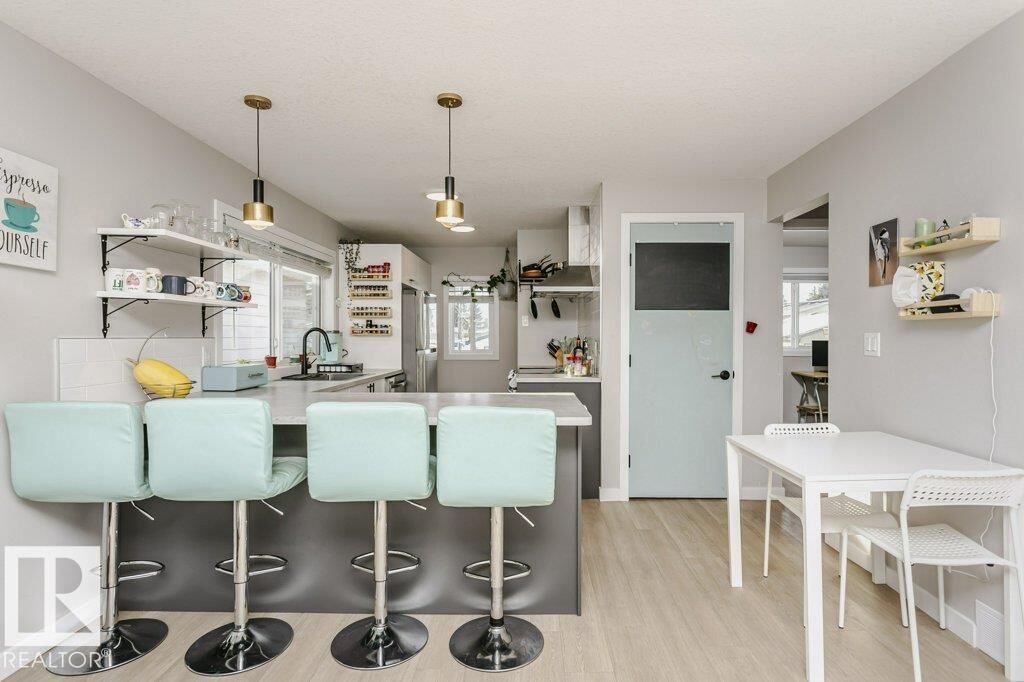 Property Photo:  9020 152 Street NW  AB T5R 1M3 