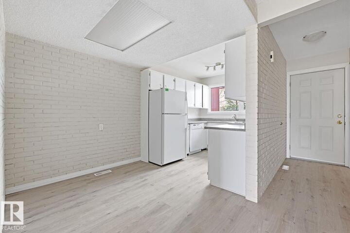 Property Photo:  10640 Beaumaris Road NW  AB T5X 3N4 