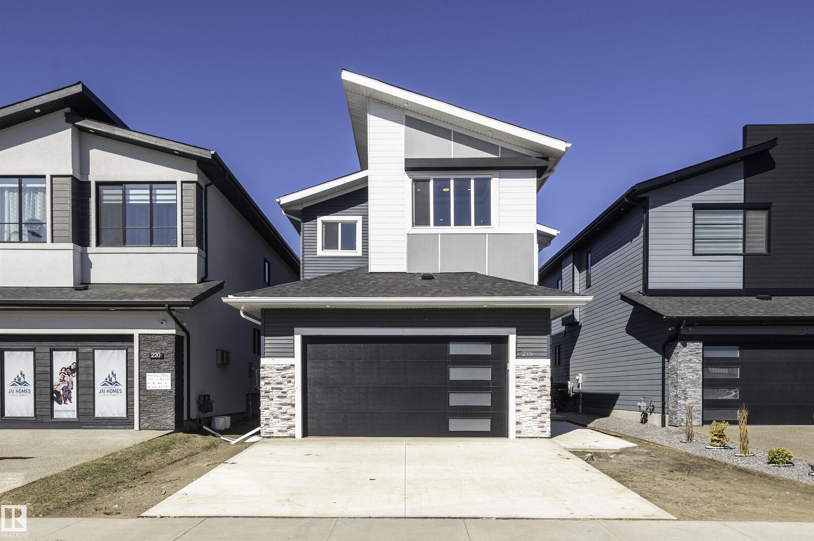 Property Photo:  216 23 Street SW  AB T6X 3C7 