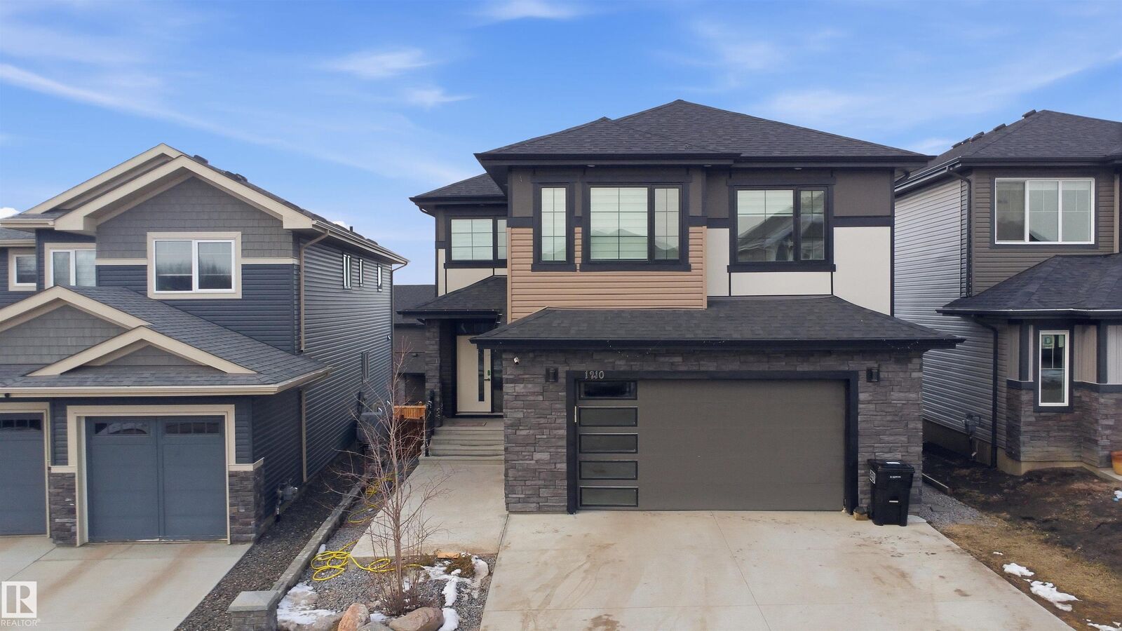 Property Photo:  1210 Peregrine Terrace NW  AB T5S 0M3 