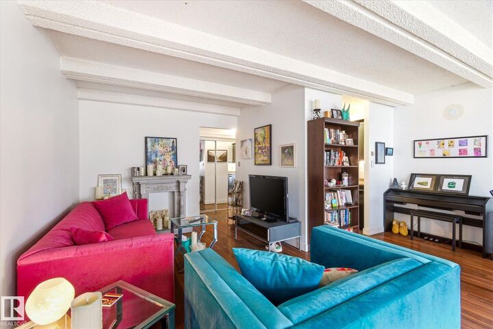 Property Photo:  9918 101 Street NW 811  AB T5K 2L1 
