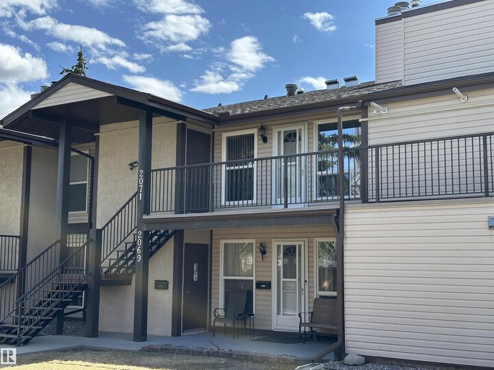 Property Photo:  2071 Saddleback Road NW  AB T6J 4T4 