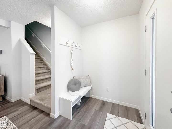 Property Photo:  1270 Rosenthal Boulevard NW  AB T5T 7N6 