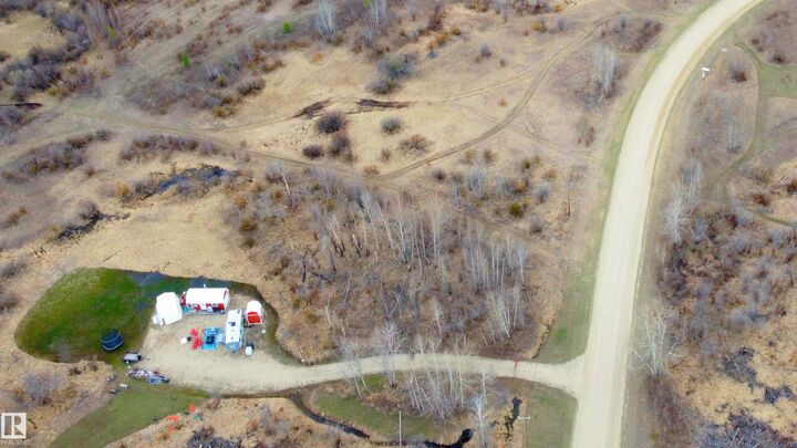 Property Photo:  9002 Highway 16 56  AB T0E 2M0 