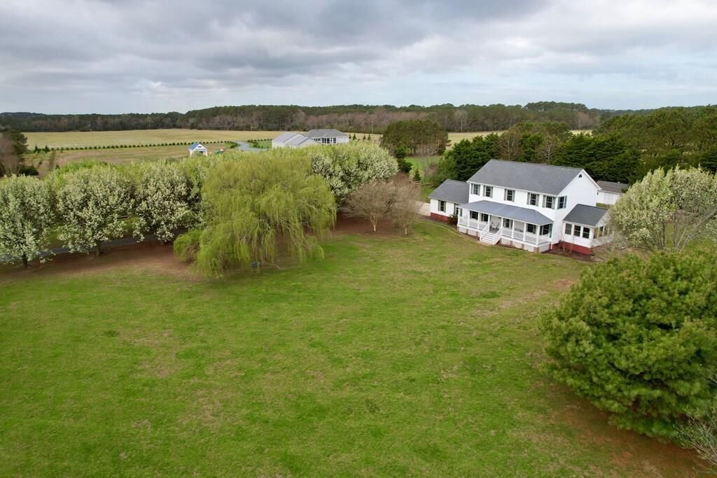 Property Photo:  19096 Seaside Circle  VA 23421 