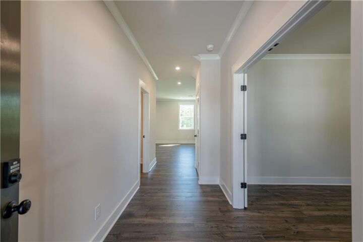 Property Photo: 152 Henley Street GA 30114