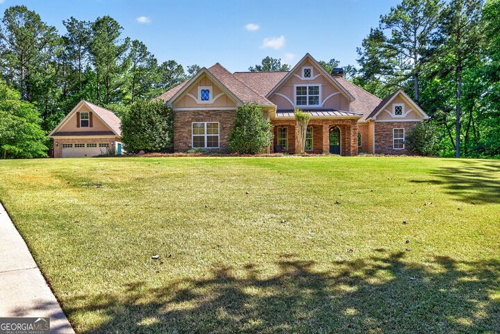 Property Photo:  173 Coral Ridge Court  GA 30268 