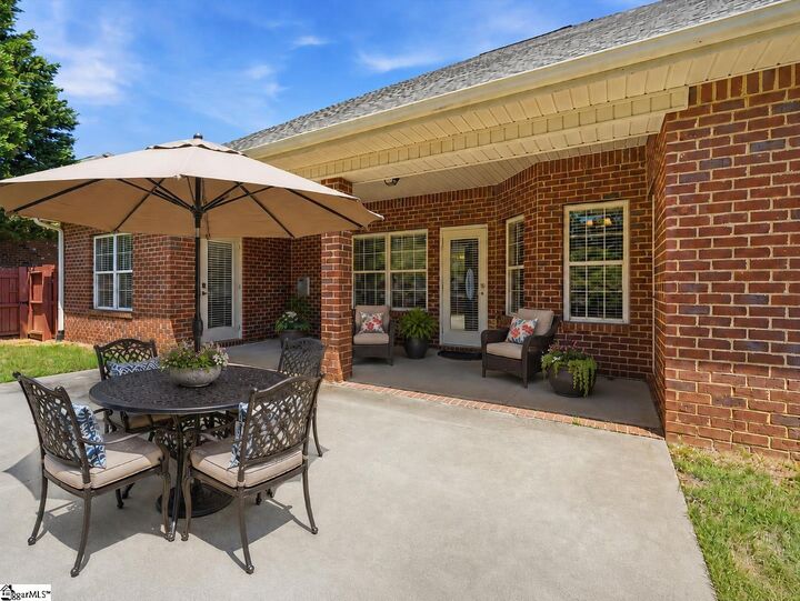Property Photo:  572 Ellsmere Way  SC 29369 