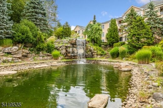 Property Photo:  4202 Cleveland Ln 202  NJ 07866 