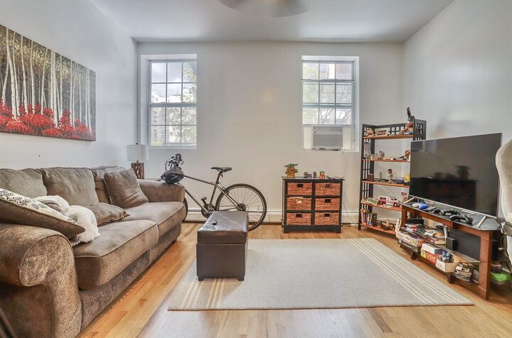 Property Photo:  364 Grove St 1  NJ 07302 