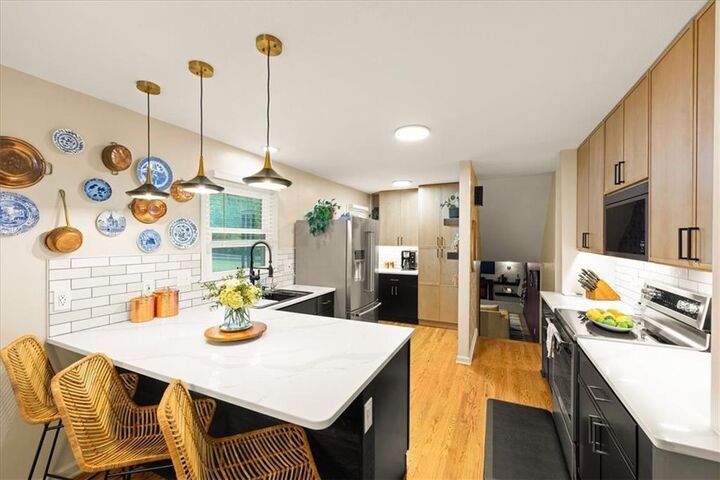 Property Photo:  920 W 100 Street  MO 64114 