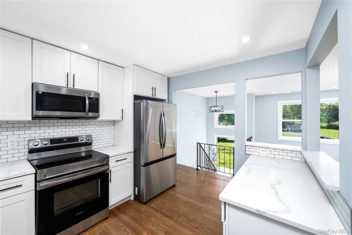 Property Photo:  15 Larissa Lane  NY 12590 