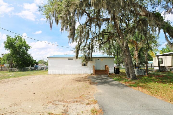 Property Photo:  2525 Panfish Drive  FL 33898 
