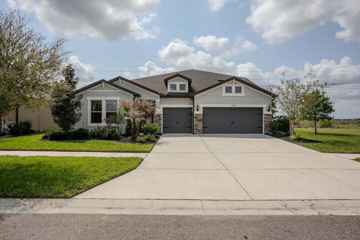 Property Photo:  11701 Brighton Knoll Loop  FL 33579 