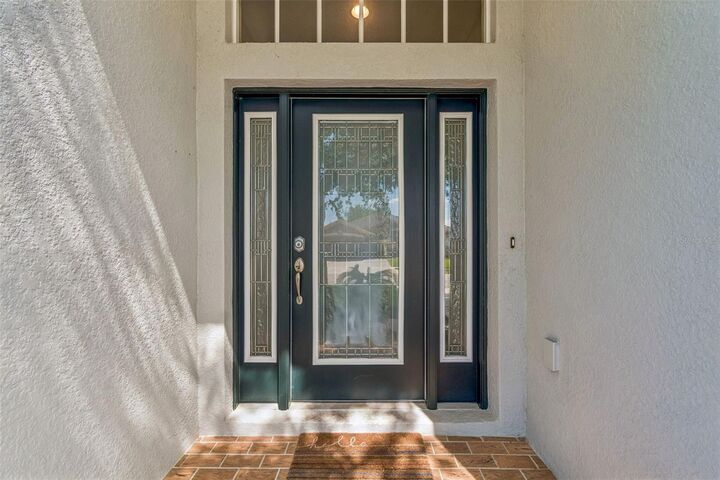 Property Photo:  6736 Pine Springs Drive  FL 33545 