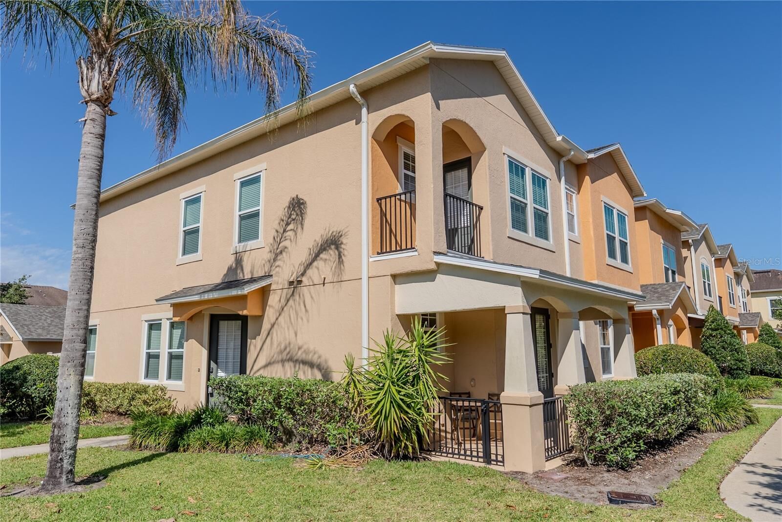 Property Photo:  5327 Factors Walk Drive  FL 32771 