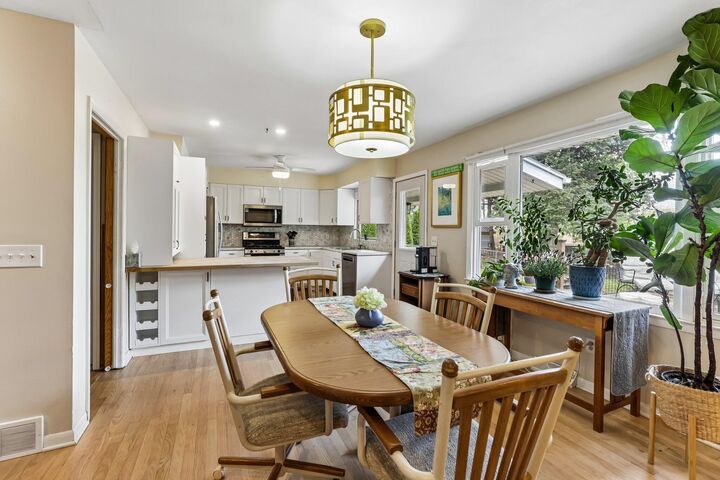 Property Photo:  409 S Jefferson St  WI 53593 