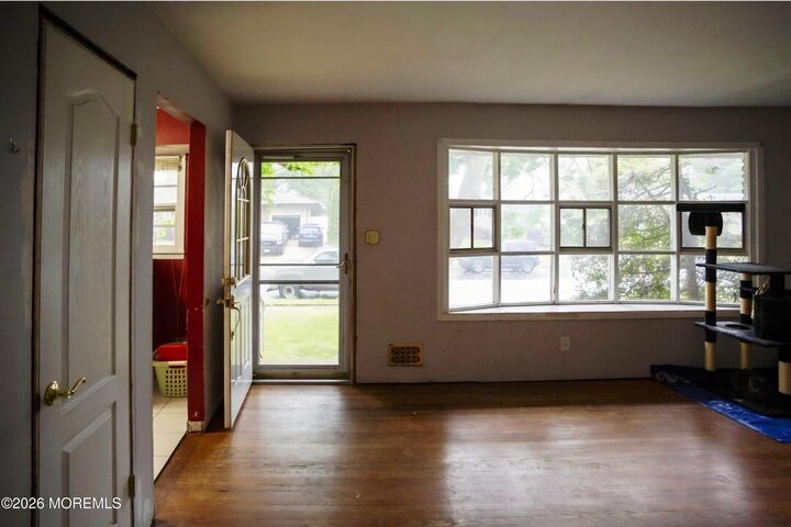 Property Photo:  9 Lawrence Place  NJ 07728 